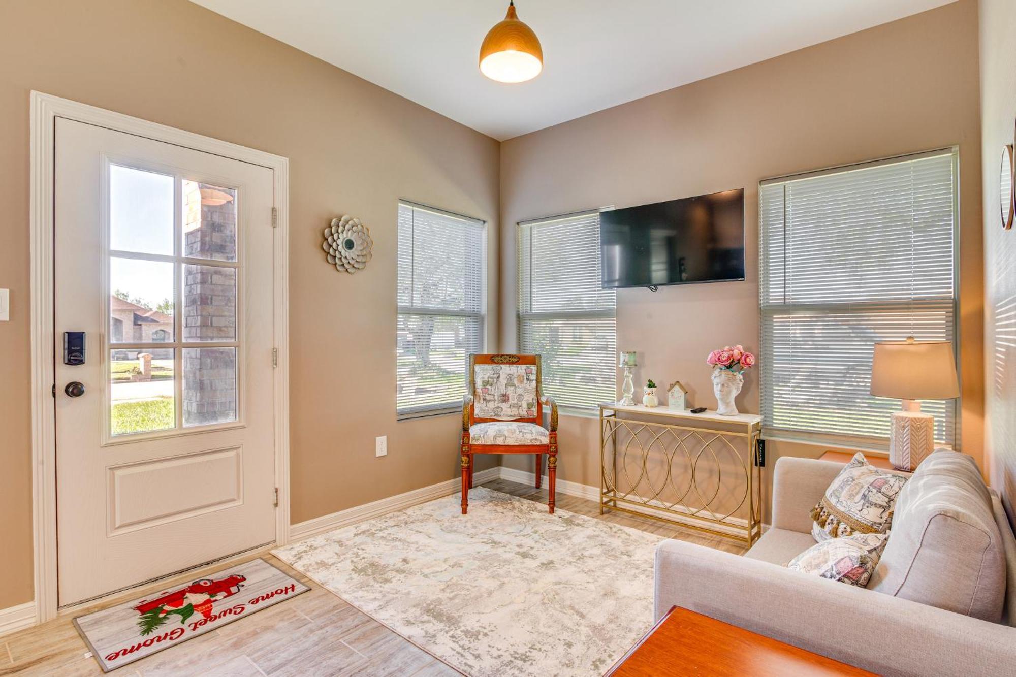 Pet-Friendly Brownsville Apartment With Yard! ภายนอก รูปภาพ